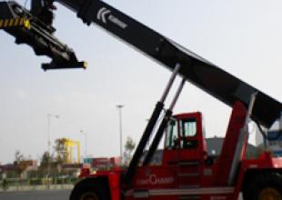 REACH STACKER 1台